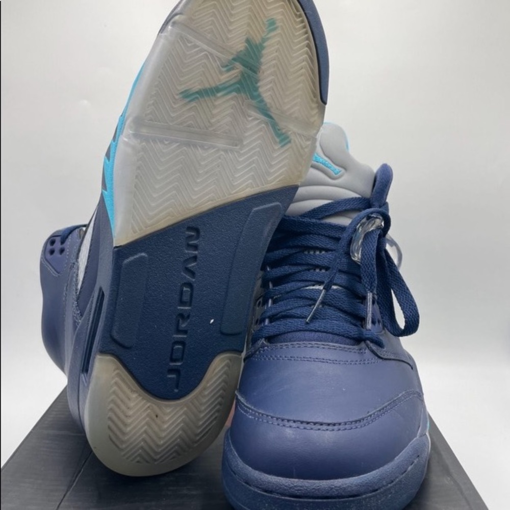 Mens Jordan retro 5 size 8 good condition